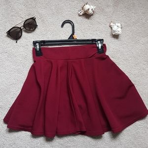 Cute Wavy Maroon Skirt ❣